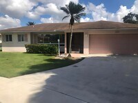 Building Photo - 10152 Bergen Ct