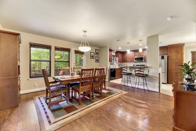 Building Photo - 11313 Menodora Dr