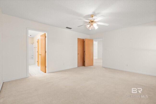 Building Photo - 7 Troyer Ct