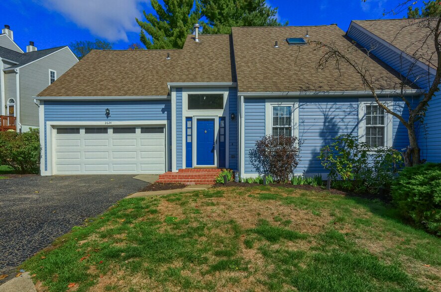 Primary Photo - 2624 Hunters Point Dr