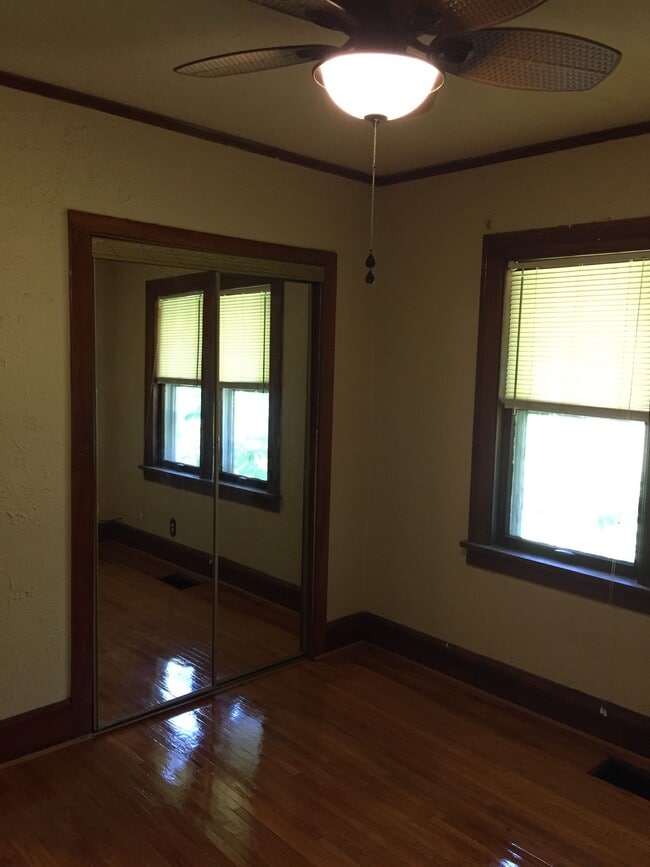 Master BR - 1330 Chestnut St