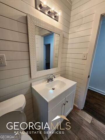 Building Photo - 2577 Eastwood Dr