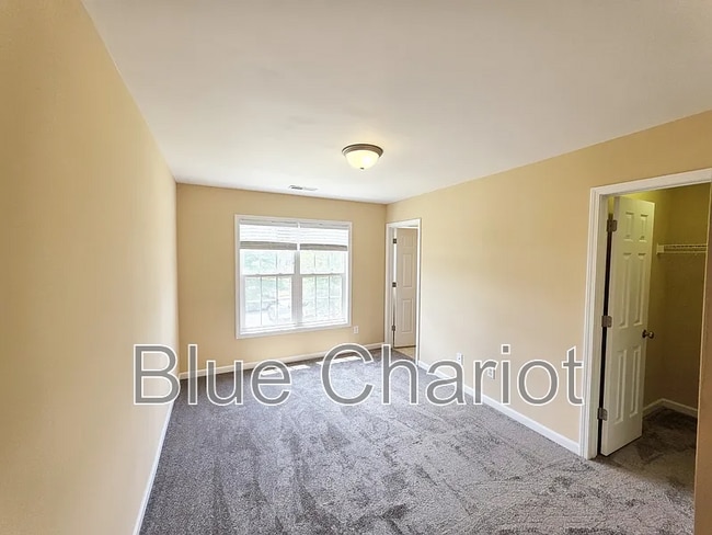 Building Photo - 650 Ganyard Farm Way
