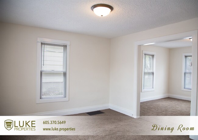 Building Photo - 814 N Indiana Ave