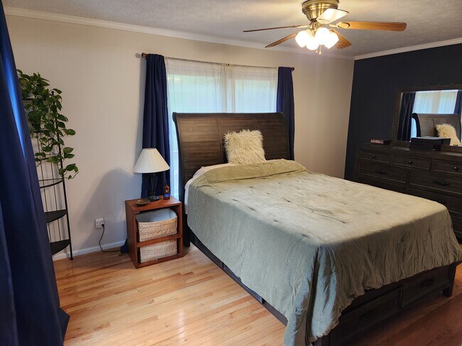 Building Photo - 651 Tulip Poplar Dr