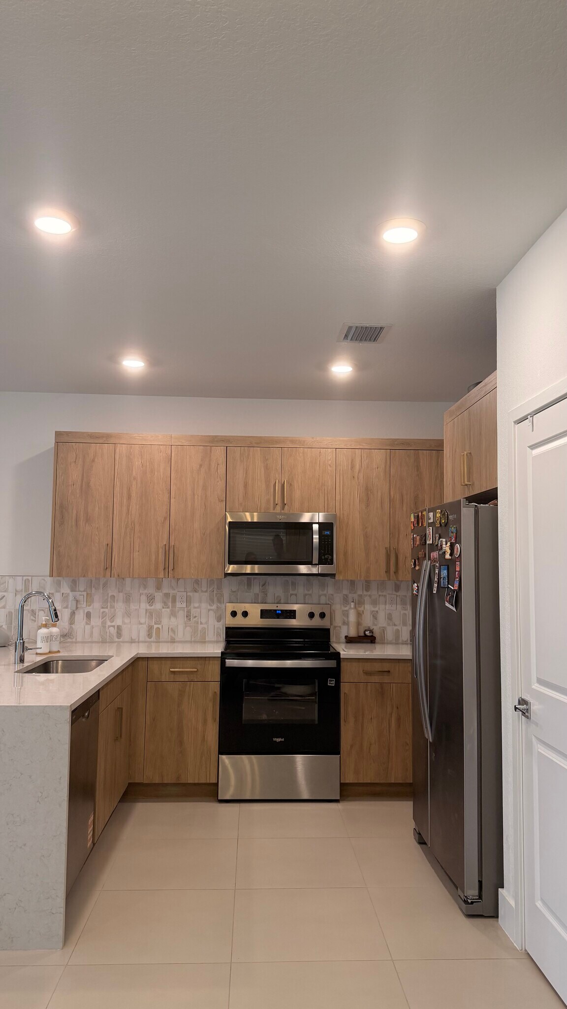 Building Photo - 16942 SW 2nd Ct