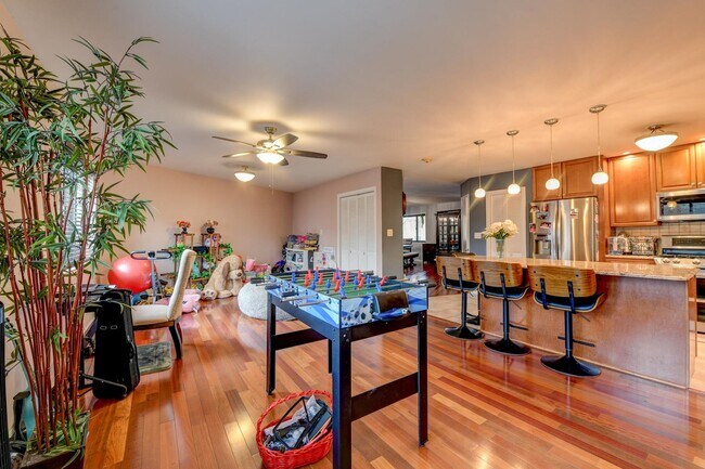 Building Photo - 572 Sanderling Ct