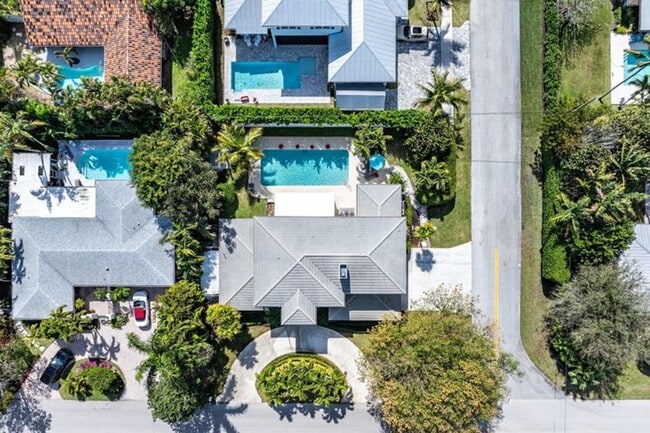 Building Photo - 518 Gardenia Terrace