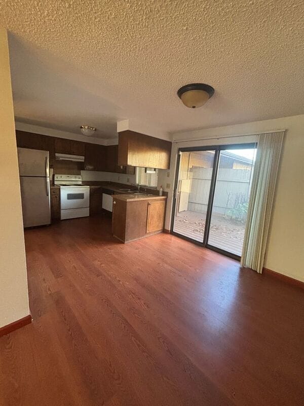 Building Photo - 1215 Brickley Rd