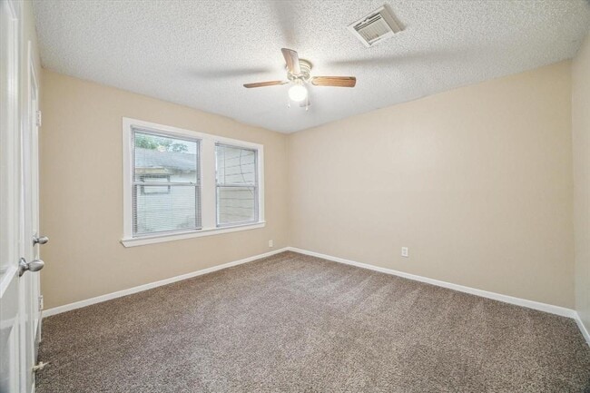 Building Photo - 4446 Castor St