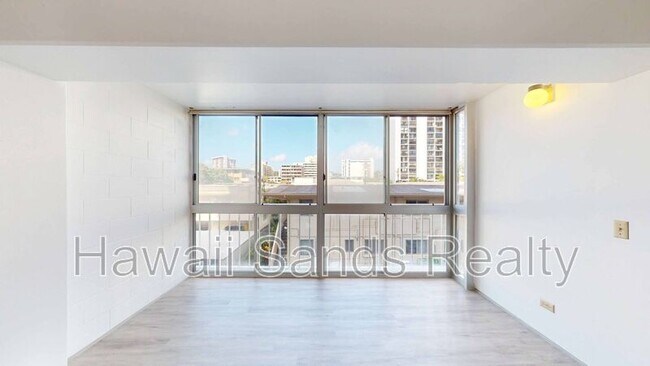 Building Photo - 1710 Punahou St