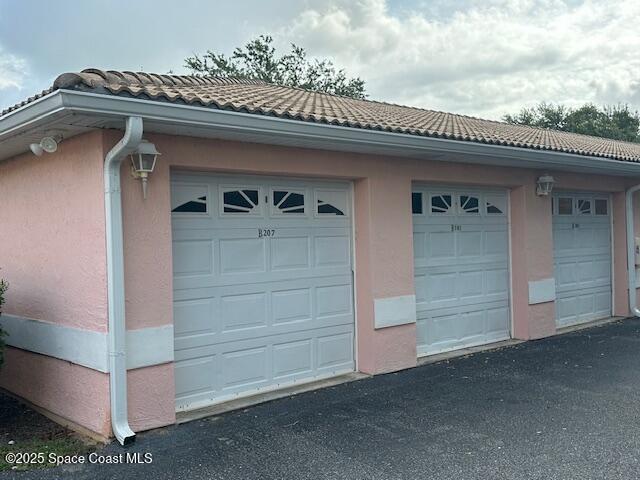 Building Photo - 2087 Hidden Grove Ln