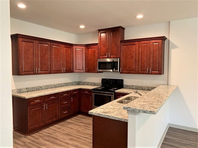 Building Photo - 626 Magnolia Bend