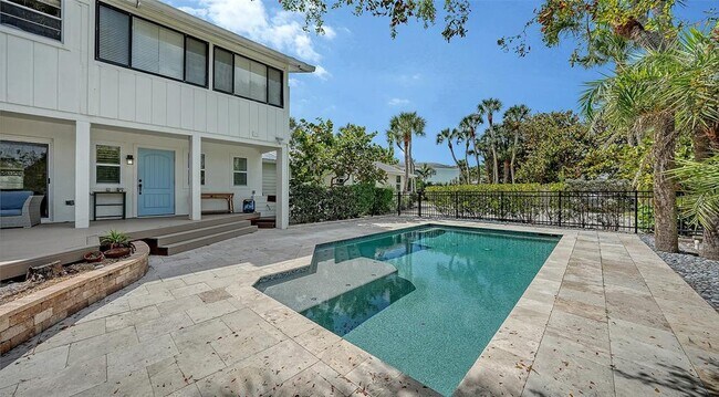 Building Photo - 3708 Sandspur Ln