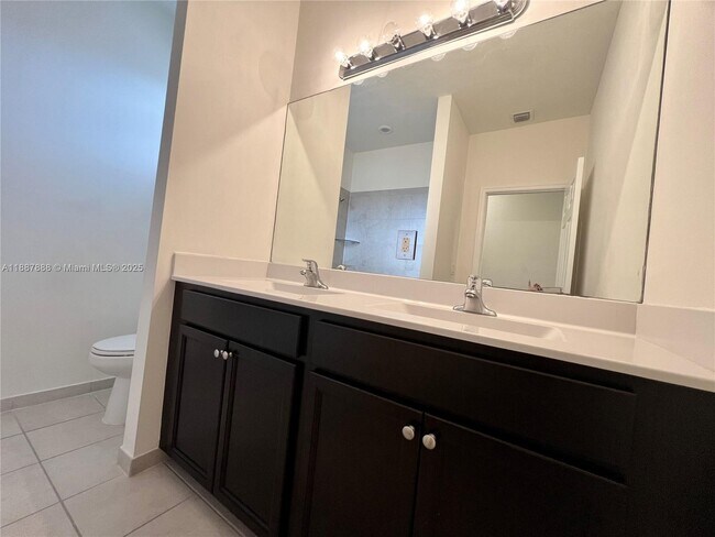 Building Photo - 15080 SW 119th Ln