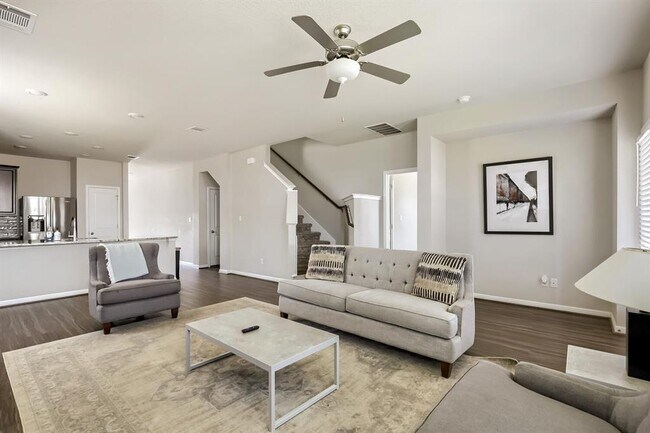 Building Photo - 5547 Bellissima Way