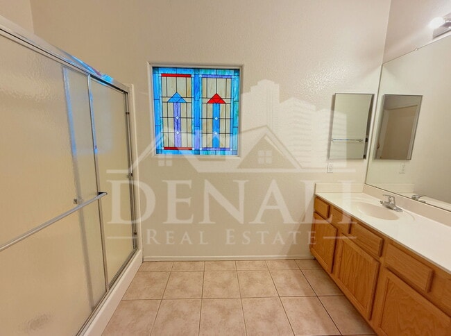 Building Photo - 15802 N Hidden Valley Ln