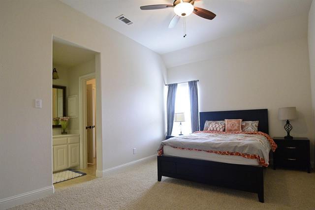 Building Photo - 7304 Meadow Glen Dr