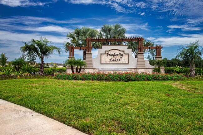 Building Photo - Lakeside Luxury in Parrish - 5 Bedroom BRAND NEW HOME