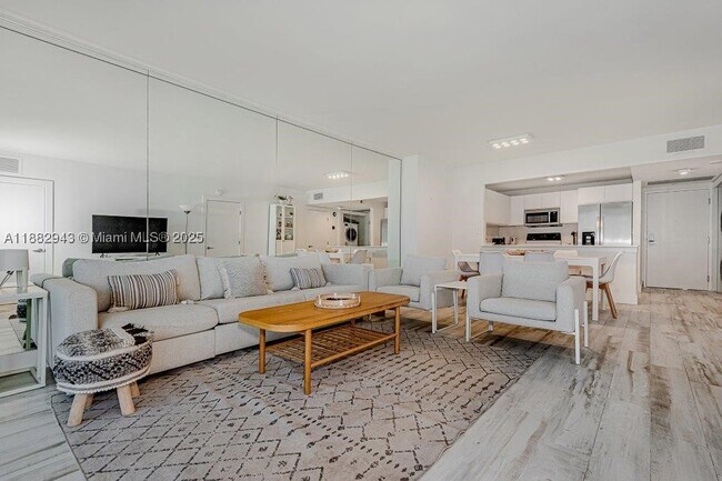 Building Photo - 2301 Collins Ave