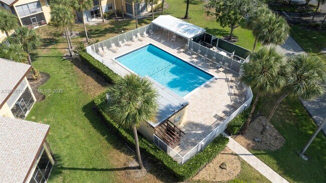 Building Photo - 8770 Azalea Ct