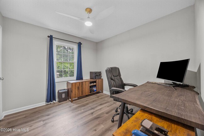 Building Photo - 429 Crow's Nest Ln