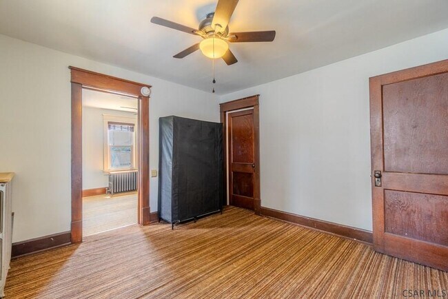 Building Photo - 222 Strayer St