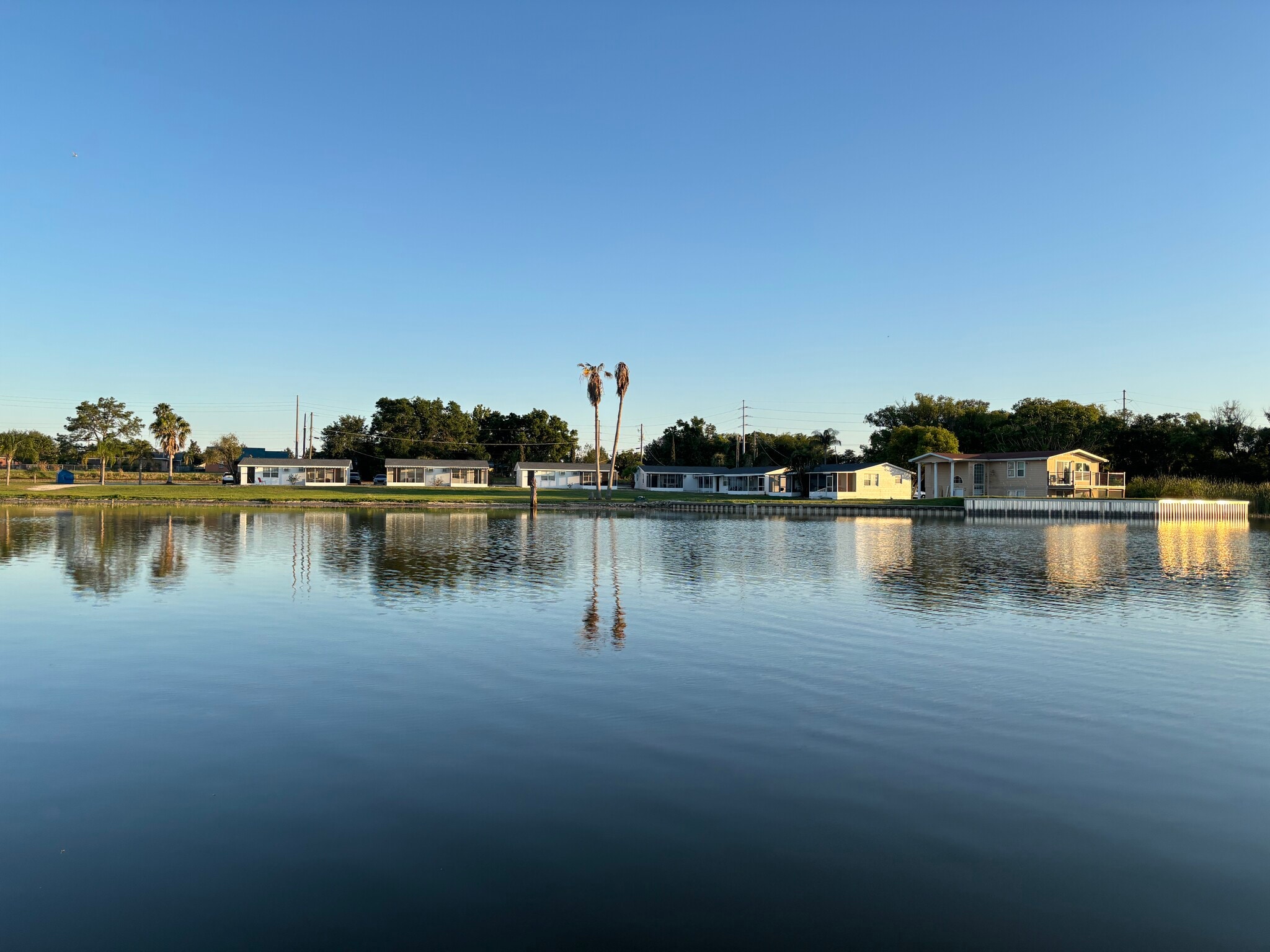 Building Photo - 1221 W Pierce St