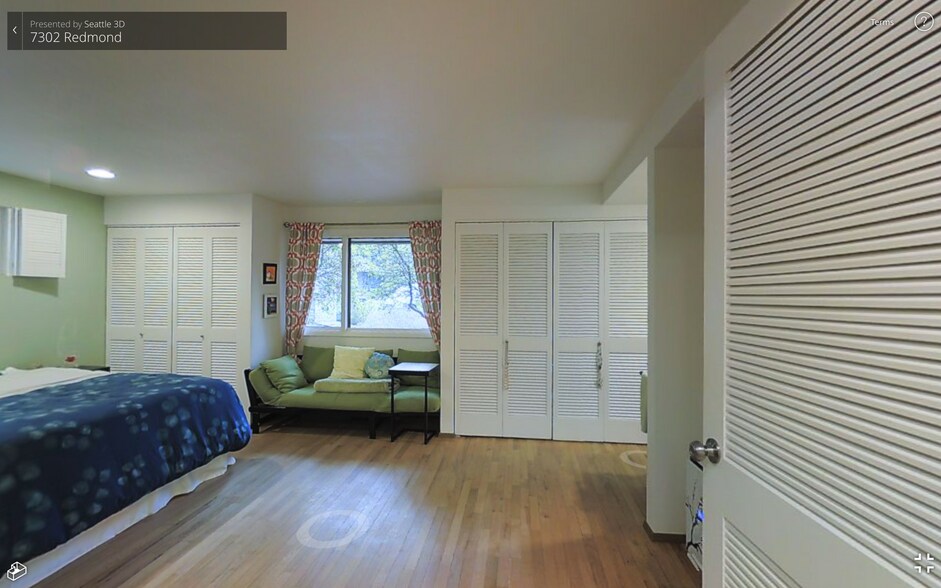 Spacious master suite - 7302 139th PL NE