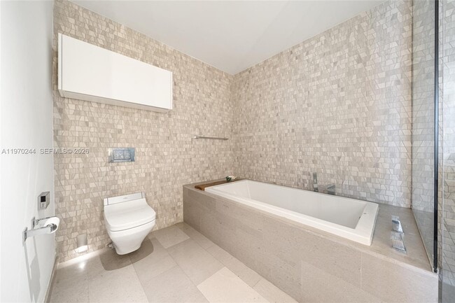 Building Photo - 88 SW 7th St