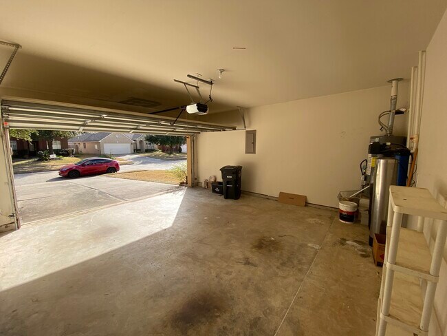 Building Photo - 16534 Wheatfield Dr