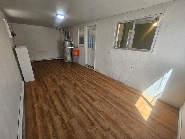 Building Photo - Home for Rent in Corning! 2 Bedroom 1 Bathroom PLUS Bonus Room