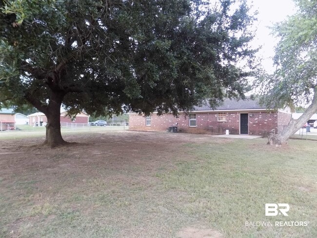 Building Photo - 23266 Wilson Dr