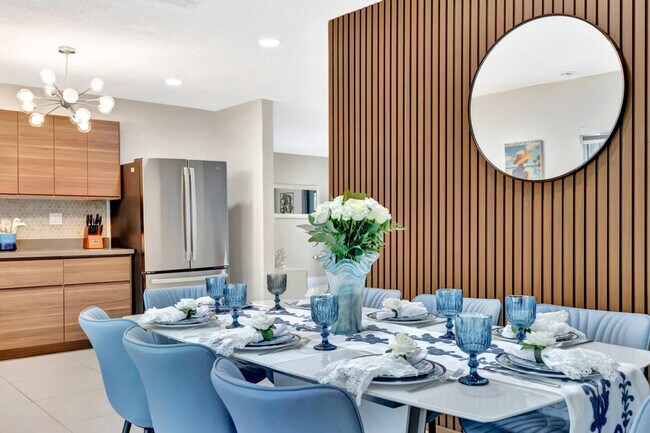 Building Photo - 391 NW 35th Ct