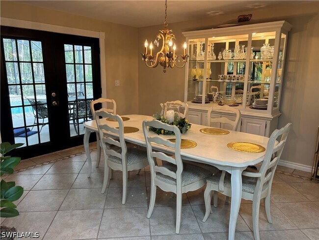 Building Photo - 1156 Oakes Blvd