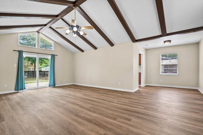 Building Photo - Updated 3 Bedroom in Theodore