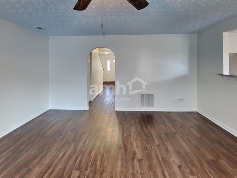 Building Photo - 8803 Greylag Loop