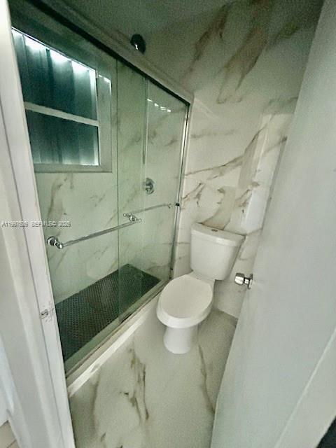 Building Photo - 1725 W 60th St