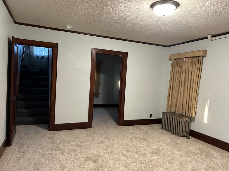 Building Photo - 213 S Wilmoth Ave