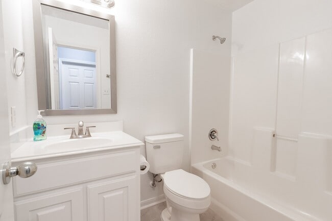 Building Photo - 9107 Stingray Ct