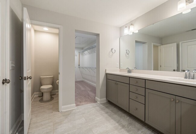 Building Photo - 75 Balfour Run
