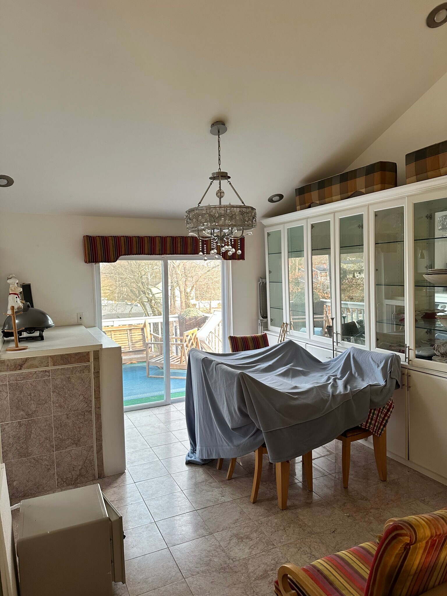 Building Photo - 14 Nagle Ln