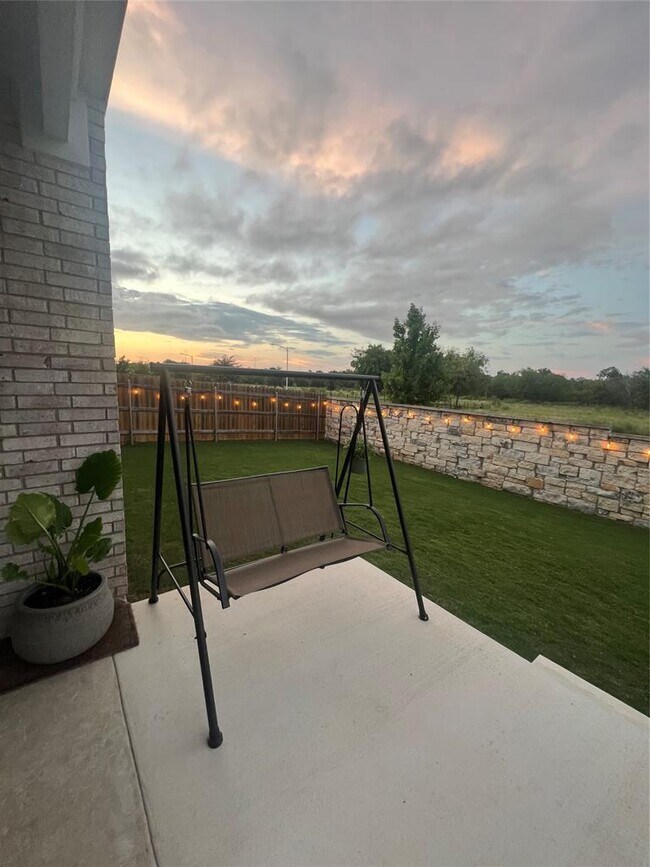 Building Photo - 2716 Sebring Cir
