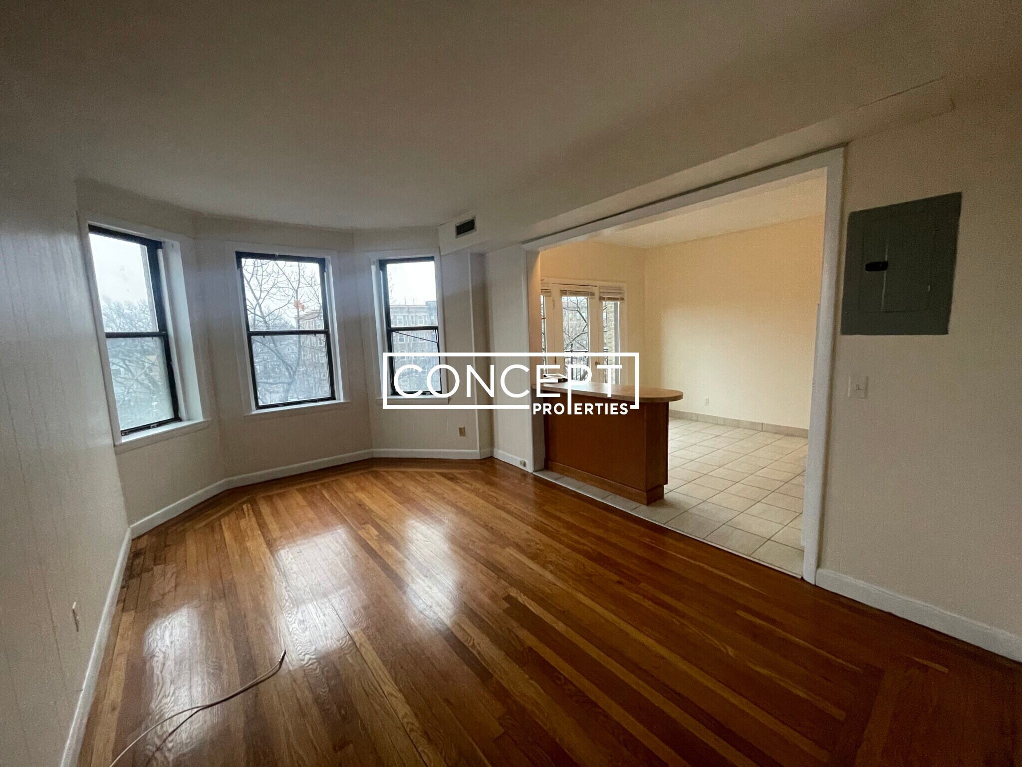 Building Photo - 1131 Commonwealth Ave