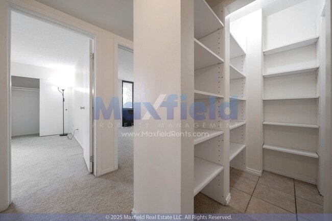 Building Photo - Salt Lake City - Near Downtown - 2BD - 2BT...