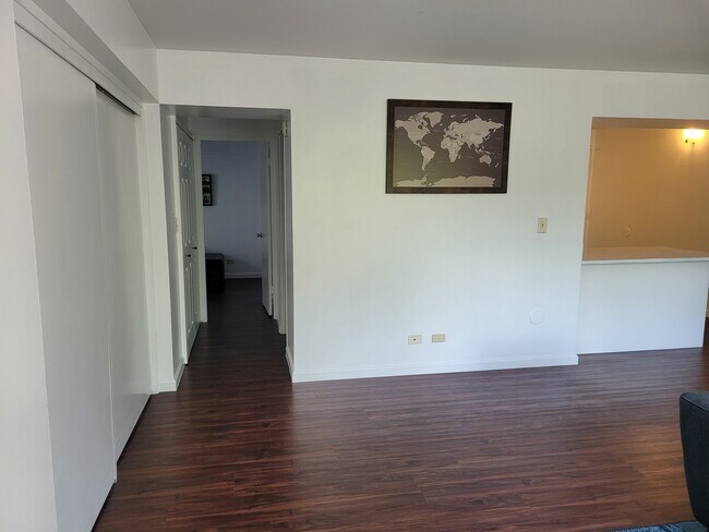 Living Room to bedrooms (2nd BR on left) - 1645 Ala Wai Blvd