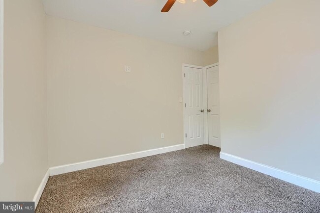 Building Photo - 6110 Everall Ave
