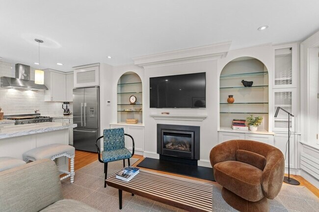 Primary Photo - 342 Marlborough St