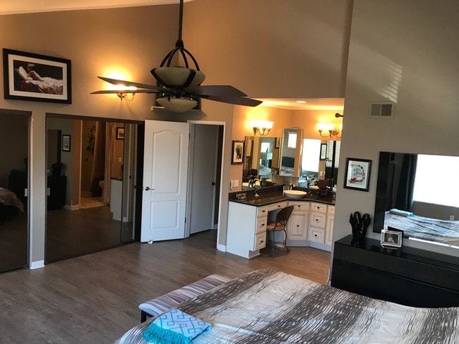 Building Photo - 4028 Mahaila Ave