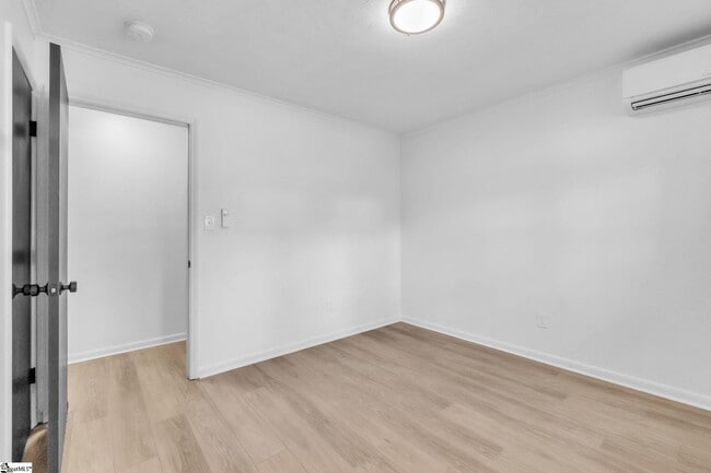 Building Photo - 409 Yardley Ct